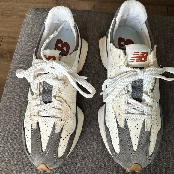 New Balance 327 Perforated Leather and Suede mix Women's 6.5 Men 5 (rare find) - Picture 6 of 9